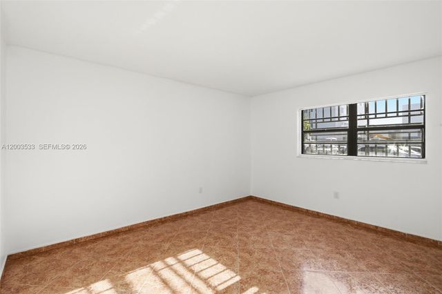 995 SW 84th Ave 126, Miami, FL 33144