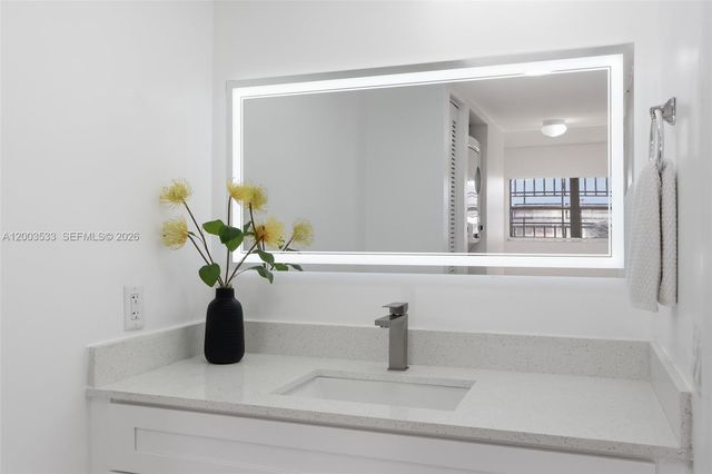 995 SW 84th Ave 126, Miami, FL 33144