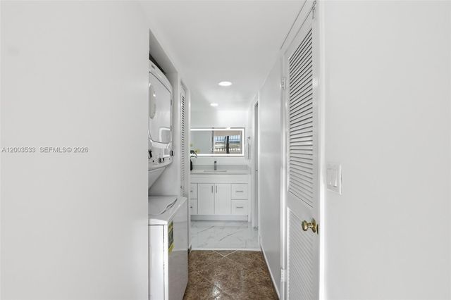 995 SW 84th Ave 126, Miami, FL 33144