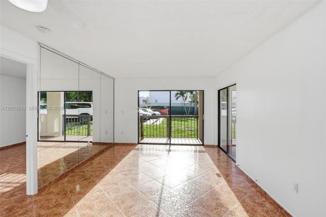 995 SW 84th Ave 126, Miami, FL 33144