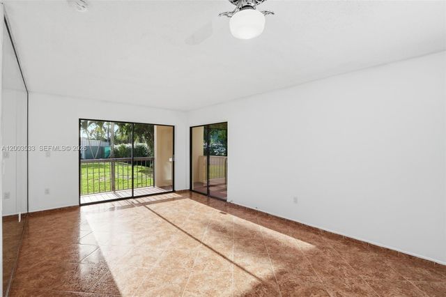 995 SW 84th Ave 126, Miami, FL 33144