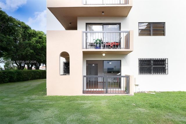 995 SW 84th Ave 126, Miami, FL 33144