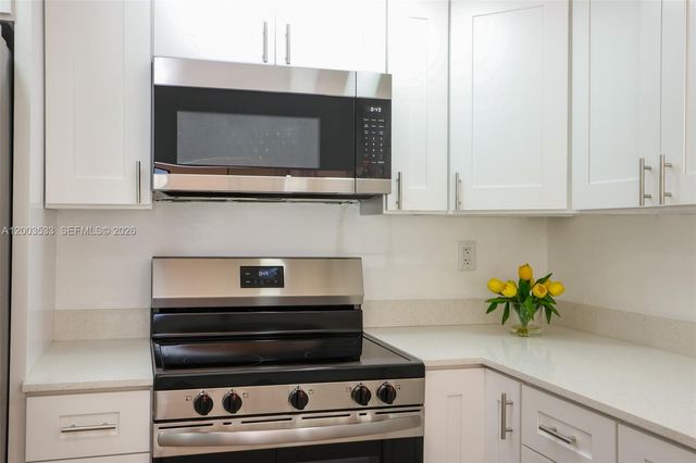 995 SW 84th Ave 126, Miami, FL 33144