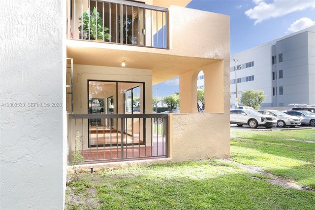 995 SW 84th Ave 126, Miami, FL 33144