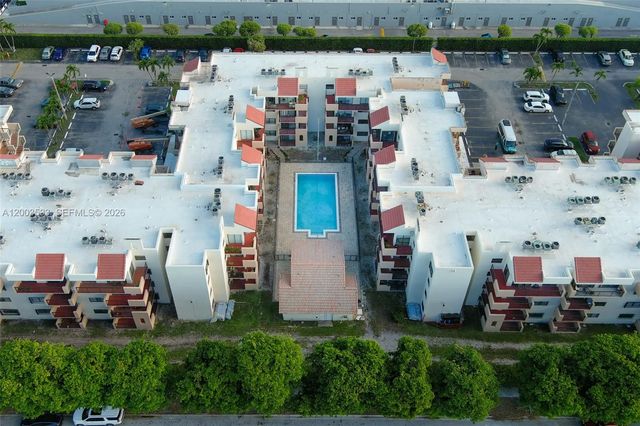 995 SW 84th Ave 126, Miami, FL 33144