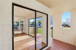 995 SW 84th Ave 126, Miami, FL 33144