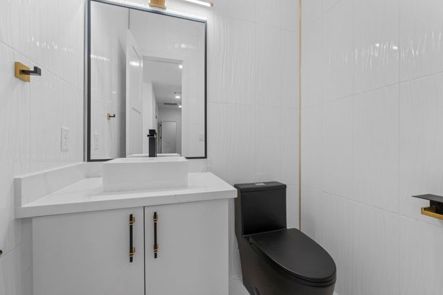 5513 Pagewood Lane, Houston, TX 77056