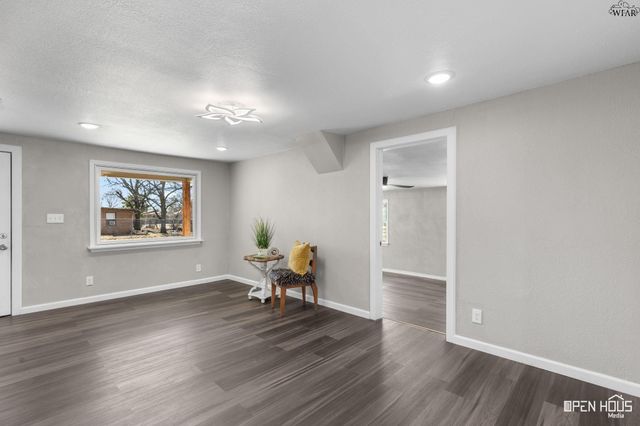 3006 SAXET STREET, Wichita Falls, TX 76306