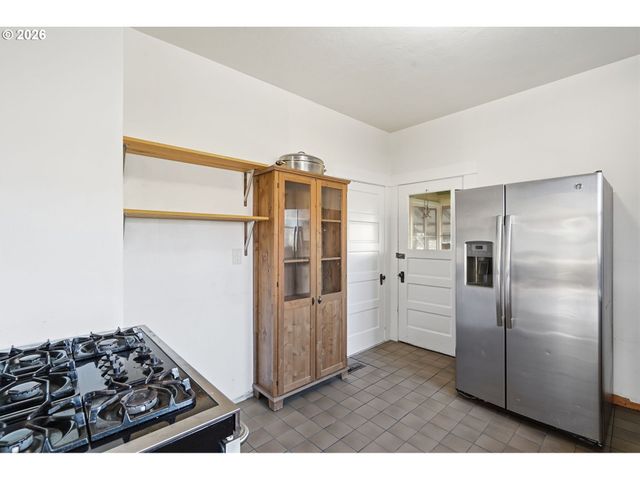 7619 Se INSLEY St, Portland, OR 97206