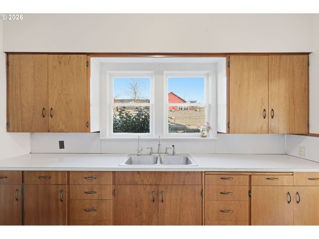 7619 Se INSLEY St, Portland, OR 97206