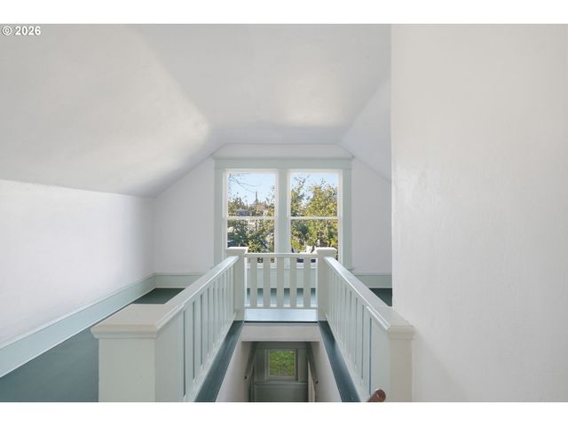 7619 Se INSLEY St, Portland, OR 97206