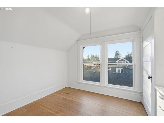 7619 Se INSLEY St, Portland, OR 97206