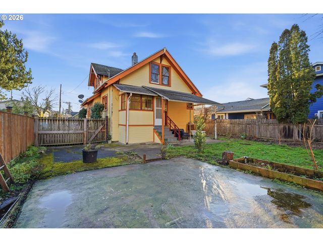 7619 Se INSLEY St, Portland, OR 97206