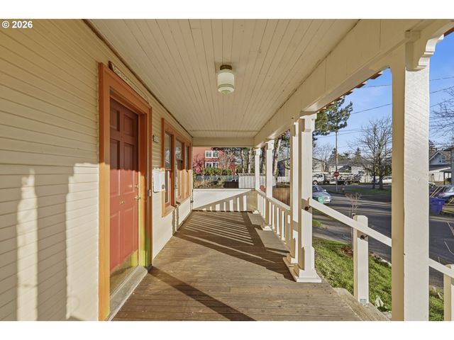 7619 Se INSLEY St, Portland, OR 97206