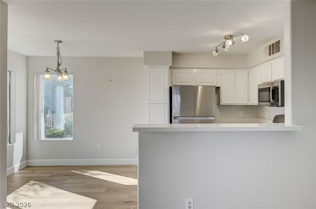 5710 East Tropicana Avenue 1029, Las Vegas, NV 89122