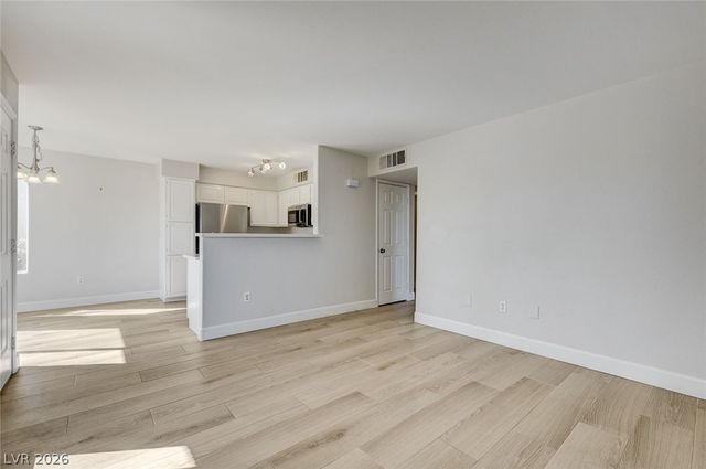 5710 East Tropicana Avenue 1029, Las Vegas, NV 89122