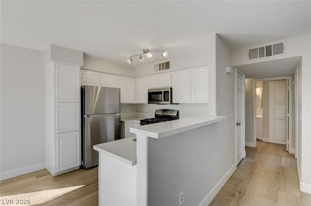 5710 East Tropicana Avenue 1029, Las Vegas, NV 89122