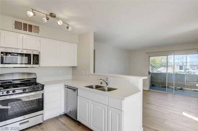 5710 East Tropicana Avenue 1029, Las Vegas, NV 89122