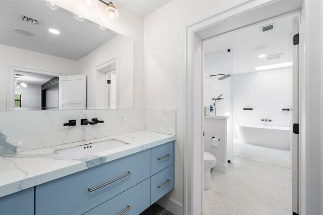 2040 NW 25TH Street, Boca Raton, FL 33431