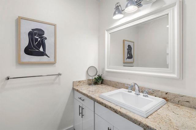 2040 NW 25TH Street, Boca Raton, FL 33431