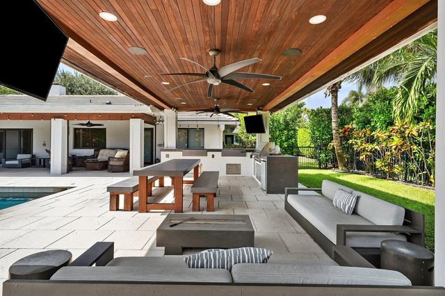 2040 NW 25TH Street, Boca Raton, FL 33431