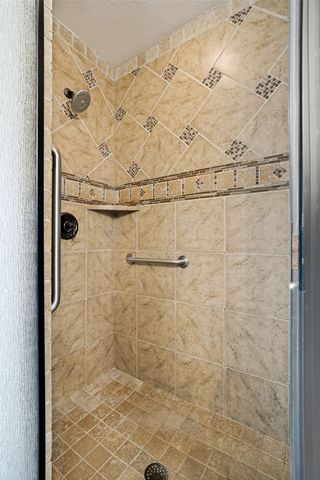 204 Captains Court, Granbury, TX 76049