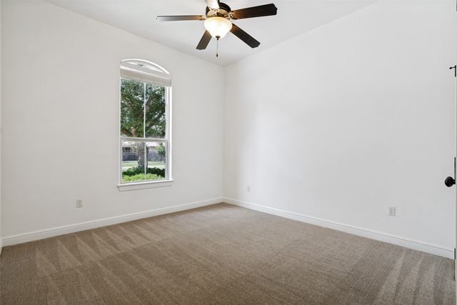 204 Captains Court, Granbury, TX 76049