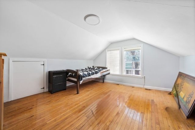 19 Utica St, Quincy, MA 02169