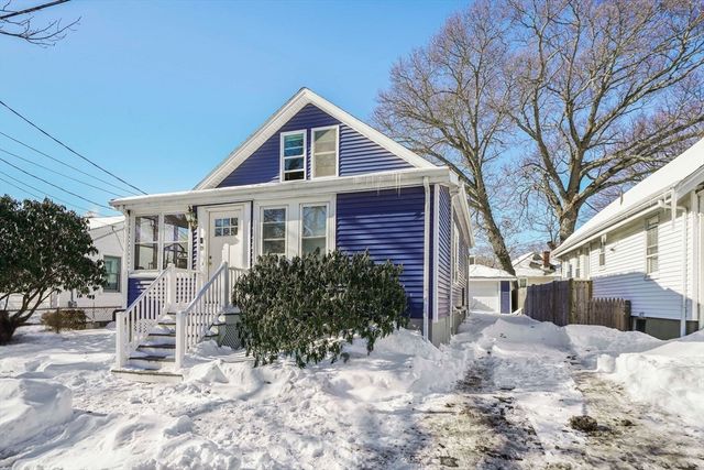 19 Utica St, Quincy, MA 02169