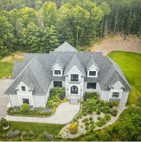 18 Keeney Pond Road., Norfolk, MA 02056