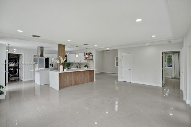 4665 SW 159th Court, Miami, FL 33185