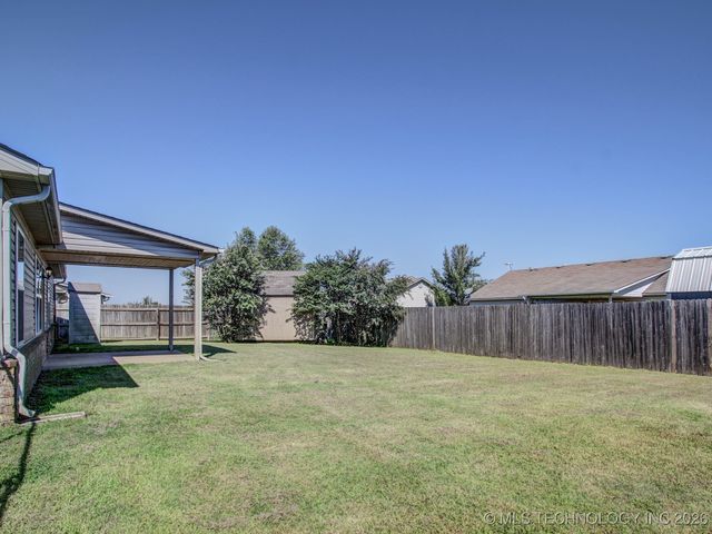 25961 E 90th Place S, Broken Arrow, OK 74014