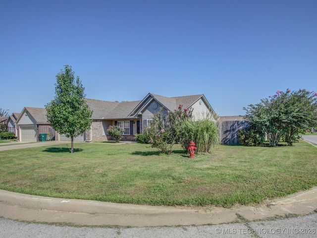 25961 E 90th Place S, Broken Arrow, OK 74014