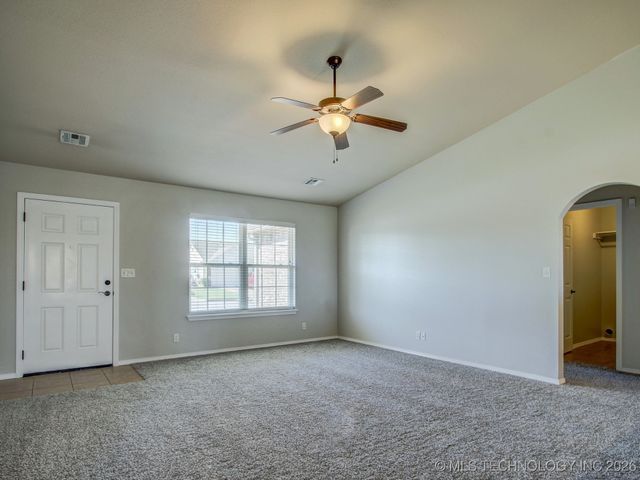 25961 E 90th Place S, Broken Arrow, OK 74014