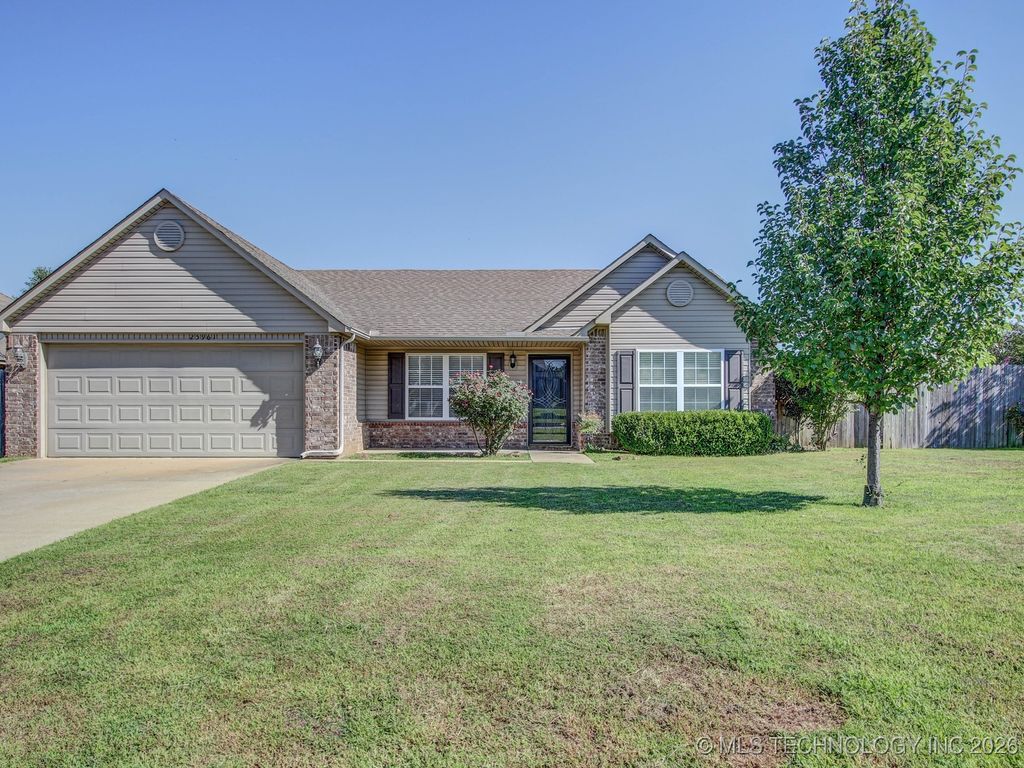 25961 E 90th Place S, Broken Arrow, OK 74014