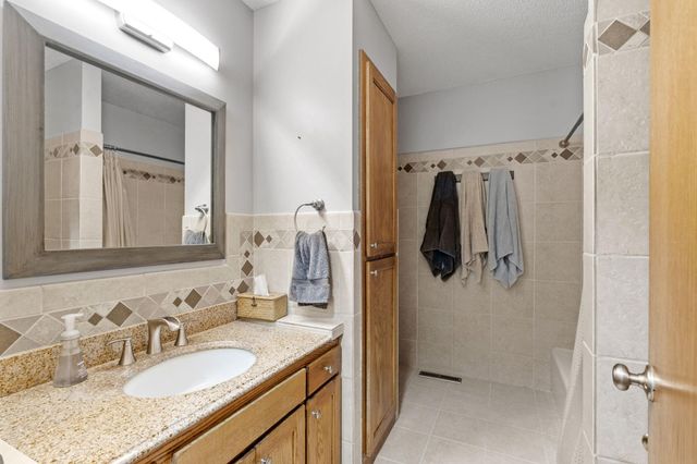 8989 Kirkwood Circle N, Maple Grove, MN 55369