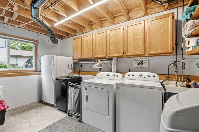 8989 Kirkwood Circle N, Maple Grove, MN 55369
