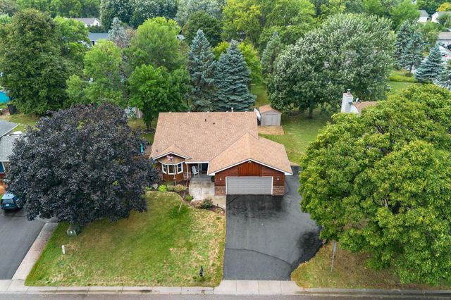 8989 Kirkwood Circle N, Maple Grove, MN 55369