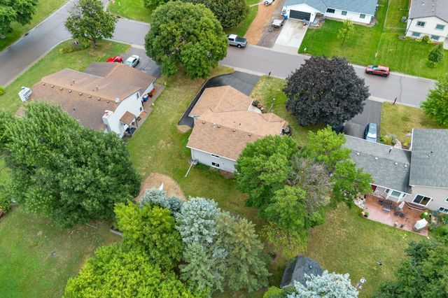 8989 Kirkwood Circle N, Maple Grove, MN 55369