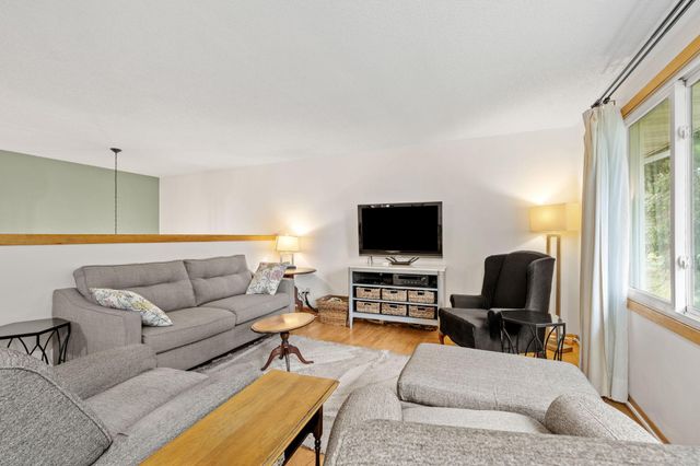 8989 Kirkwood Circle N, Maple Grove, MN 55369