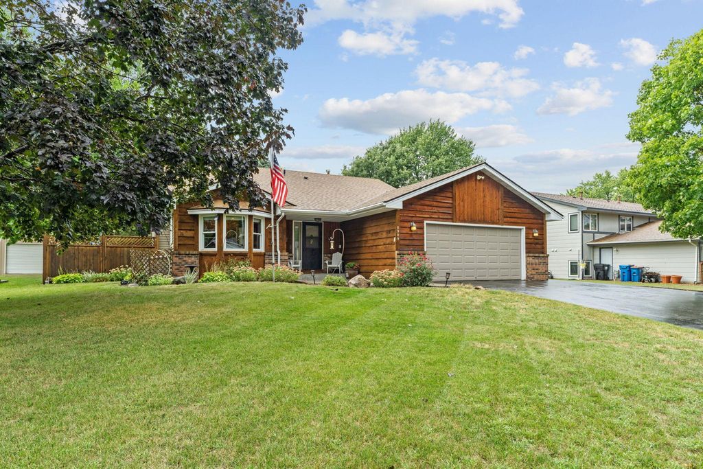 8989 Kirkwood Circle N, Maple Grove, MN 55369 — photo 2