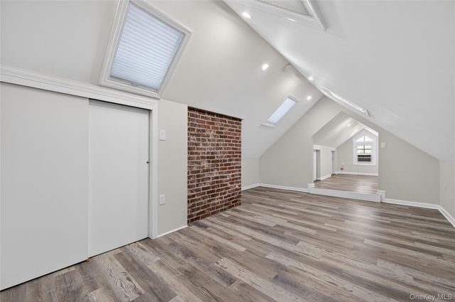 108 La Rue Drive, Huntington, NY 11743