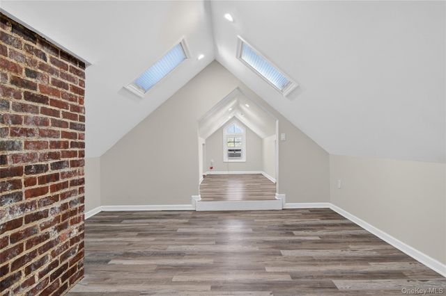 108 La Rue Drive, Huntington, NY 11743