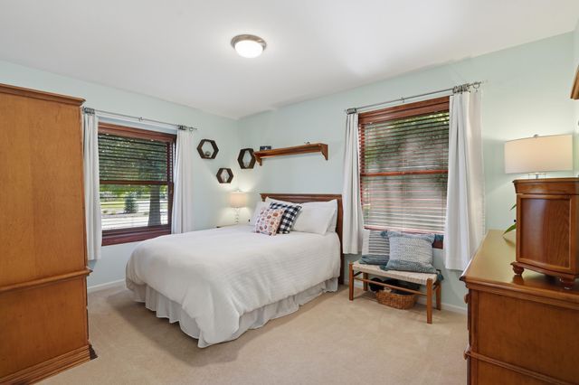 29369 Hampton Court, New Hudson, MI 48165
