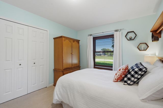 29369 Hampton Court, New Hudson, MI 48165