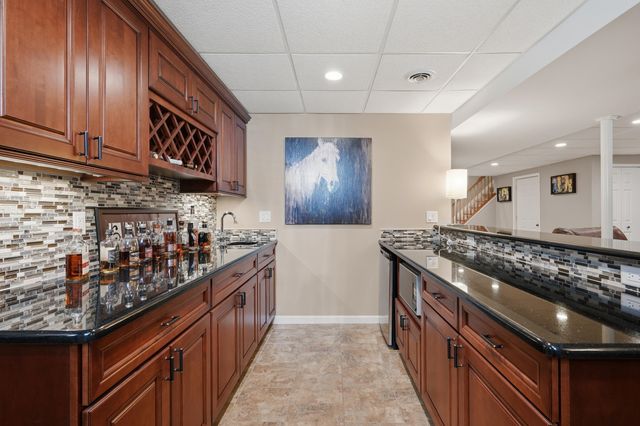 29369 Hampton Court, New Hudson, MI 48165
