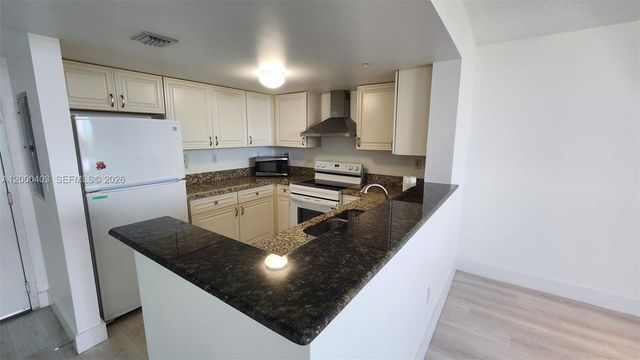 3000 Coral Way 713, Miami, FL 33145