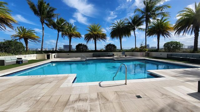 3000 Coral Way 713, Miami, FL 33145