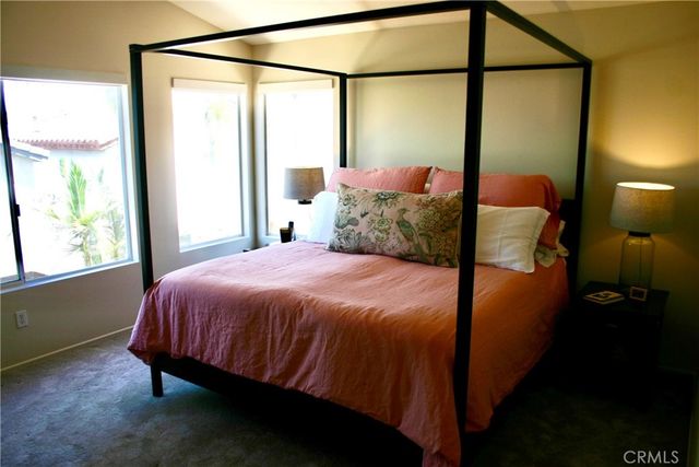 27 Tradition, Rancho Santa Margarita, CA 92688
