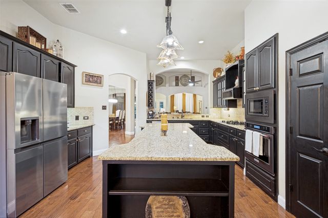 730 Peninsula Bend, Shady Shores, TX 76208